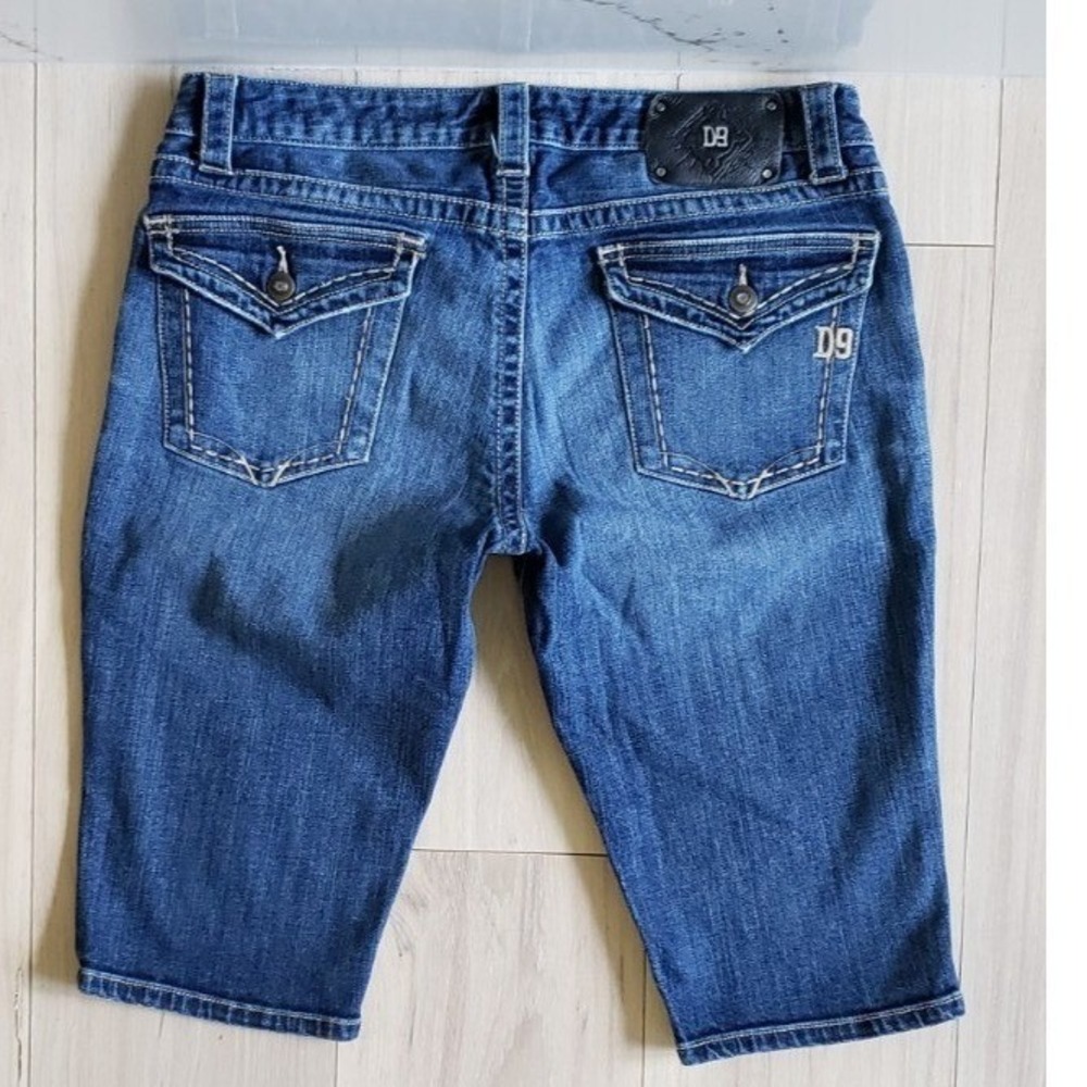 D9 Denim Cass Shorts Womens 32 Blue Jean Bermuda Flap Pockets Y2K Low Rise Jorts